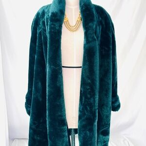 Wow!! Vintage Monterey Fashions Emerald Green Faux Fur Opera Coat